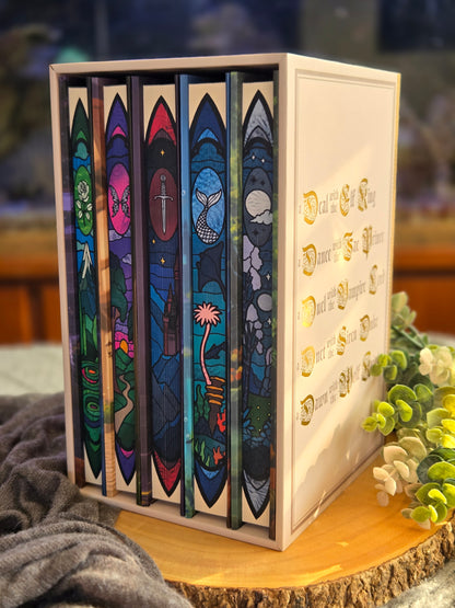 LEFTOVER Year of Elise Kova - Married to Magic