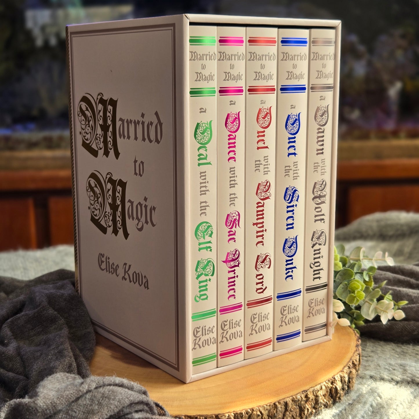 LEFTOVER Year of Elise Kova - Married to Magic